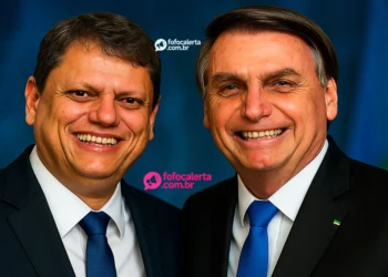 Tarcísio visita Bolsonaro